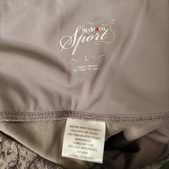 Style & Co Sport Women's‎ Size L Workout Capris Gray Animal Print Gym Leggings - Picture 3 of 7